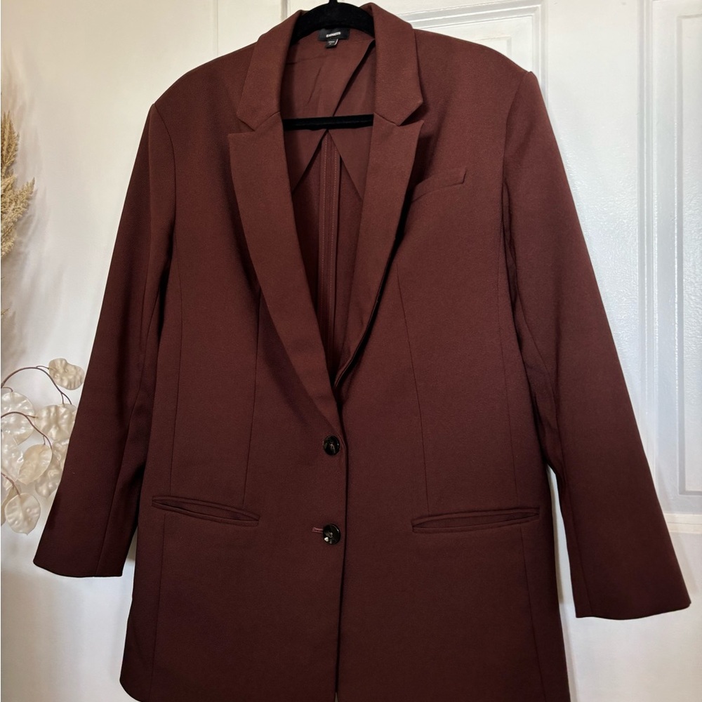 Women's Pant Suit